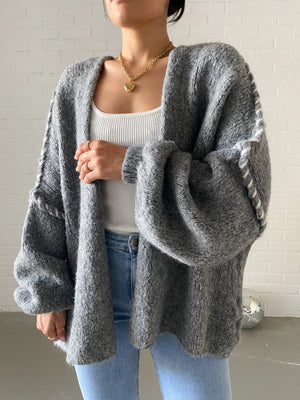 Fluffy Oversize Cardigan, grau