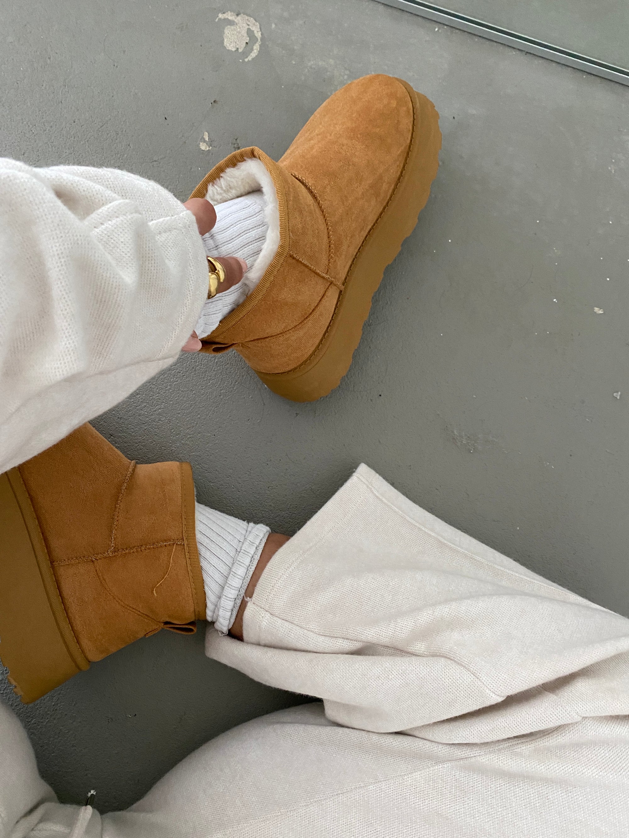 Platform Boots, camel