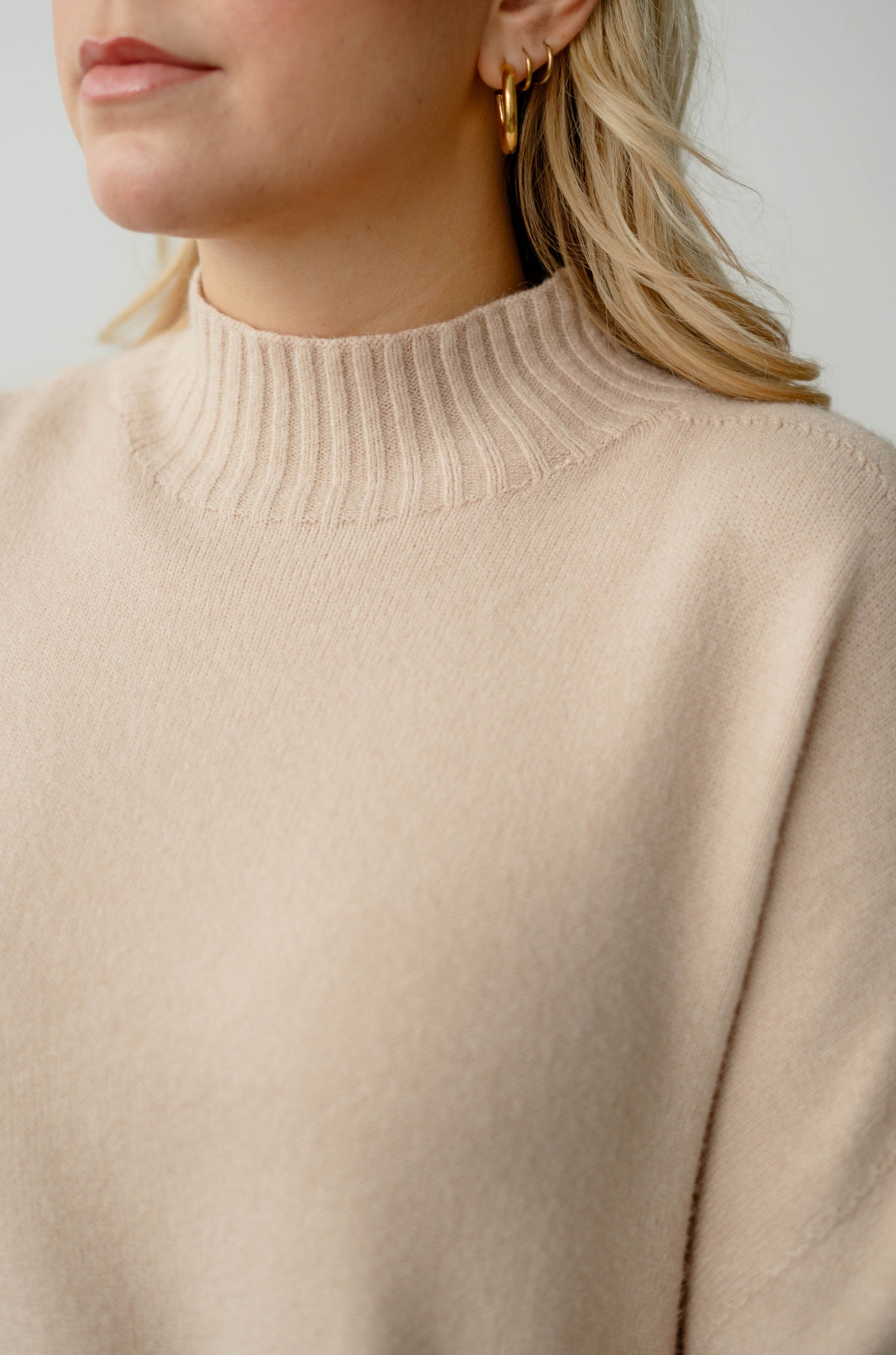 B-Ware High Neck Strickkleid